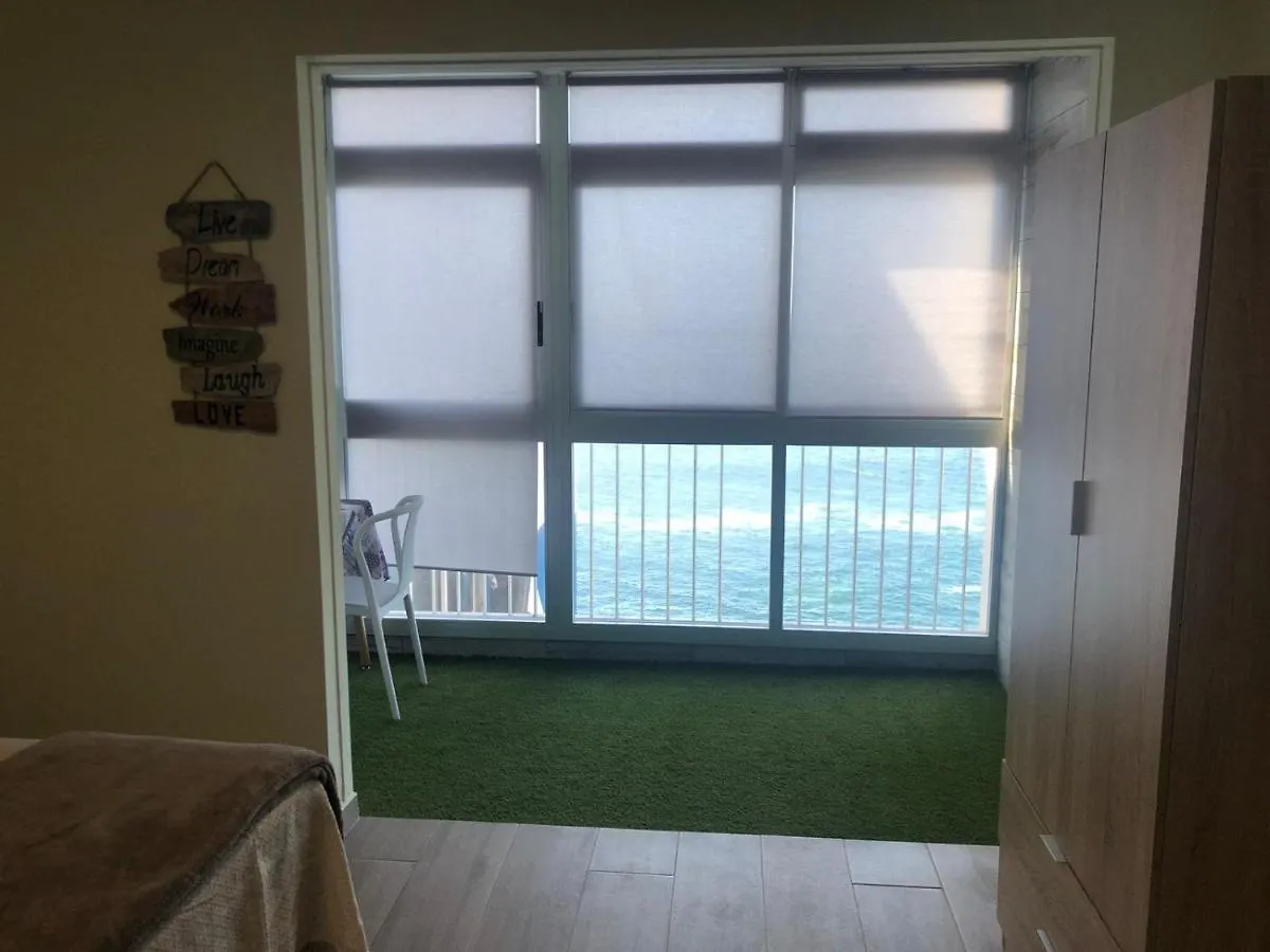 Puerto de la MaderaApartamento Frente Al Marアパートメント アパート