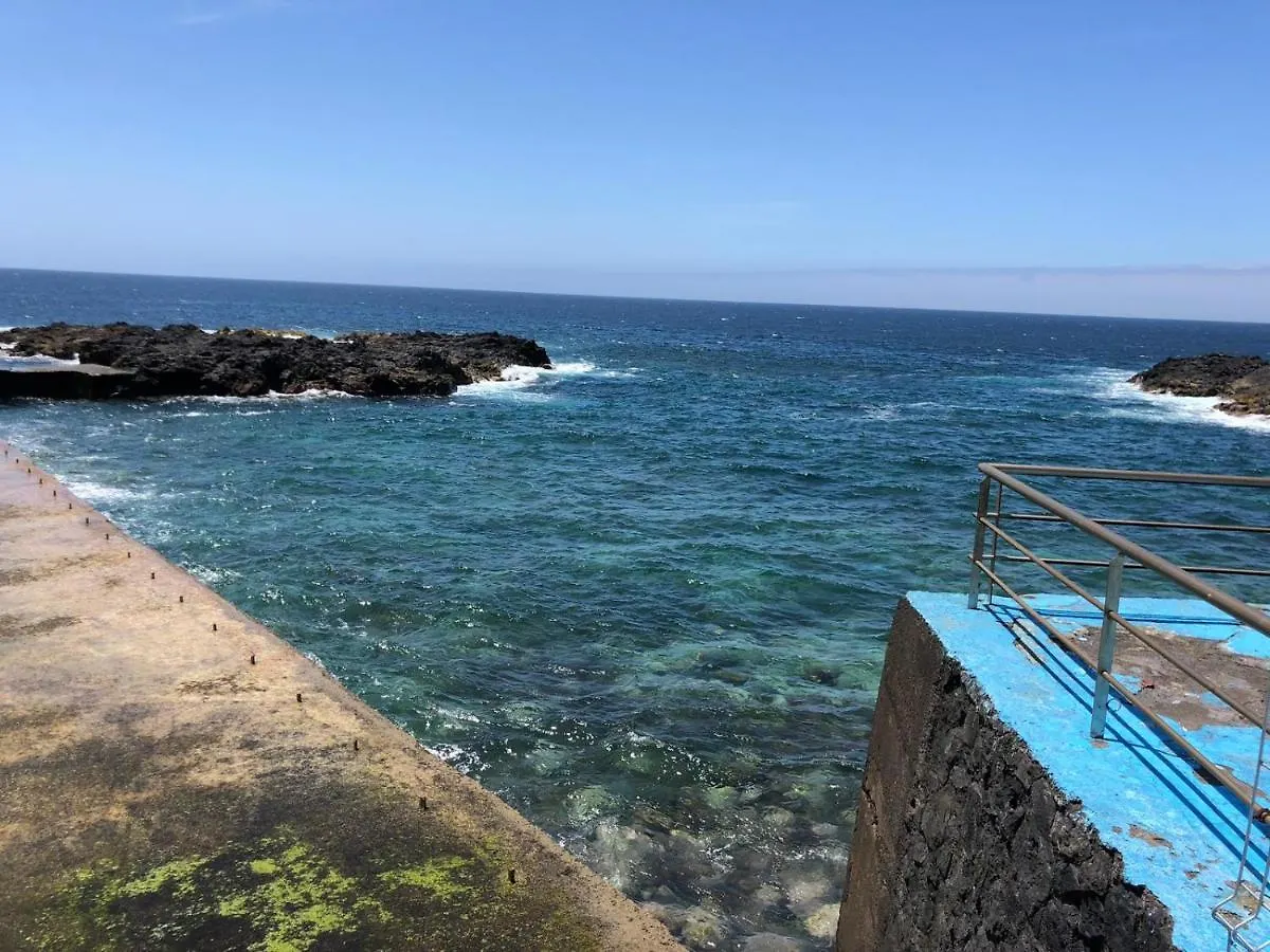Puerto de la MaderaApartamento Frente Al Marアパートメント 0*, Puerto de la Madera スペイン